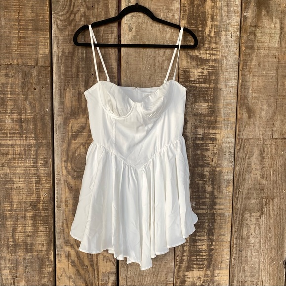 NWT More To Come Charlotte Mini Dress White bustier corset Revolve M - Picture 8 of 8